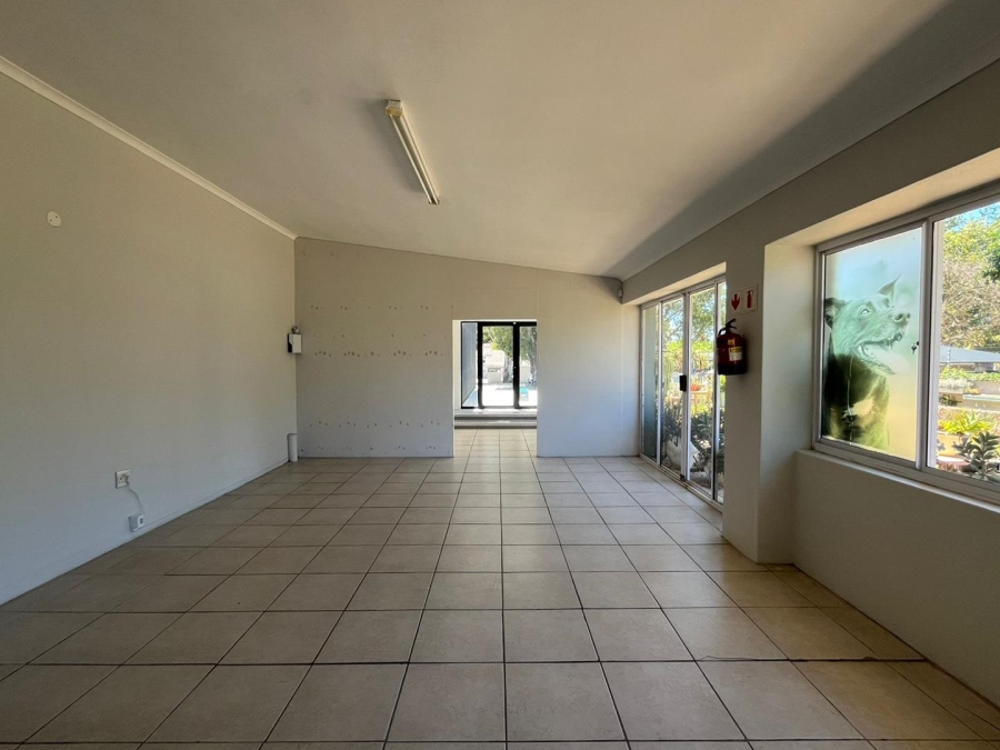 To Let 1 Bedroom Property for Rent in Walmer Eastern Cape